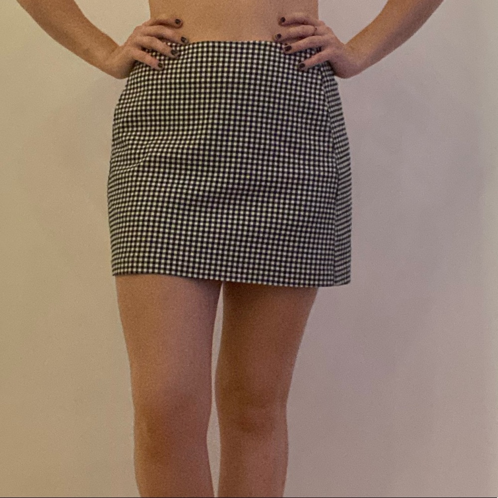 Urban outfitters checkered mini skirt Size M